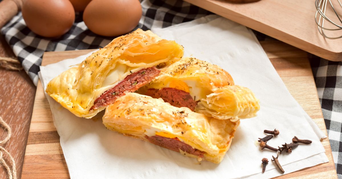 découvrez notre recette simple et savoureuse d'œufs au four, idéale pour un petit-déjeuner gourmand et rapide à préparer.