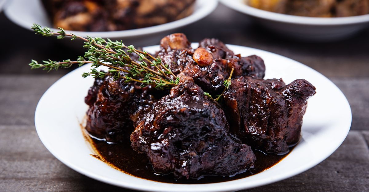 découvrez notre recette de braisé de paleron de bœuf, tendre et savoureuse, parfaite pour un repas réconfortant et plein de saveurs.