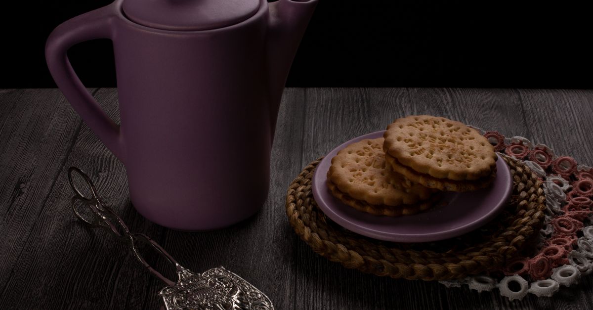 découvrez les biscuits bretons traditionnels, délicieux et croustillants, parfaits pour accompagner votre café ou thé. savourez le goût authentique de la bretagne.