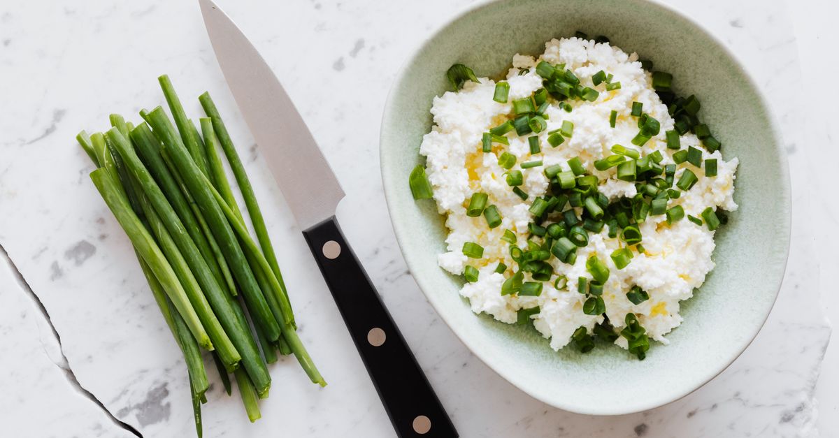 découvrez les bienfaits du cottage cheese, un fromage frais riche en protéines, idéal pour une alimentation saine et équilibrée.