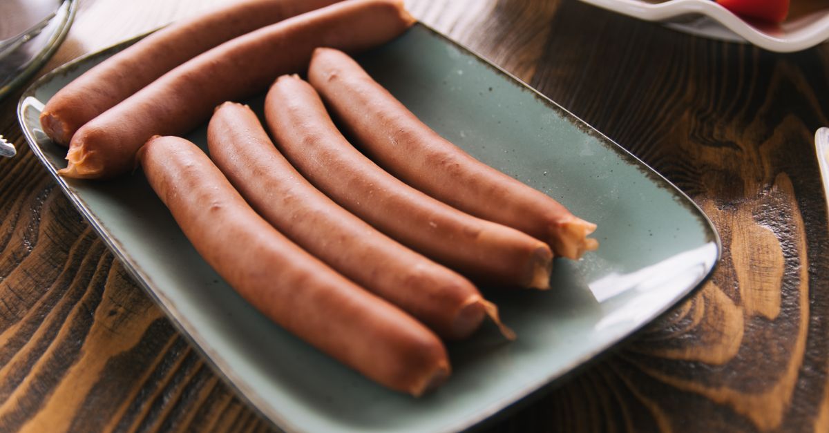 découvrez les diots, saucisses savoyardes traditionnelles, parfaites pour vos recettes montagnardes gourmandes et réconfortantes.