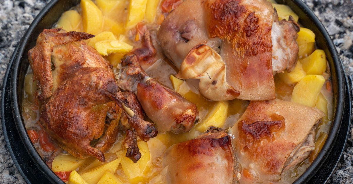 découvrez une recette savoureuse de lapin rôti au four, facile à préparer et parfaite pour un repas convivial et gourmand.