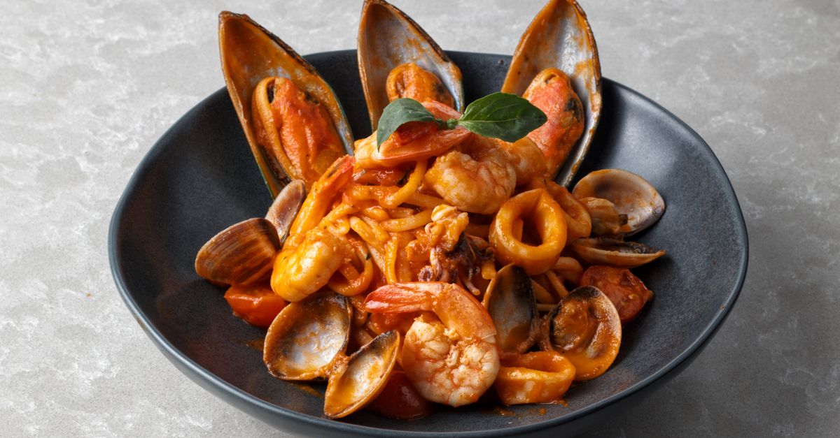 découvrez notre délicieuse recette de pâtes aux fruits de mer, alliant fraîcheur et saveurs marines pour un repas savoureux et convivial.