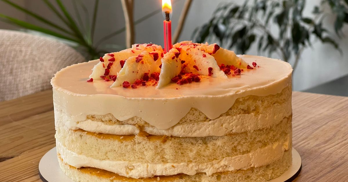 découvrez notre délicieuse recette de gâteau à la vanille, moelleux et parfumé, parfait pour toutes les occasions.