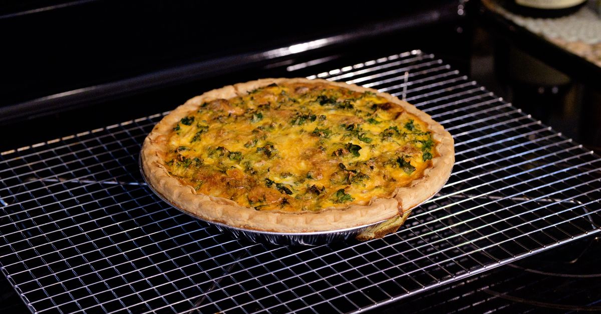 découvrez notre recette savoureuse de hachis parmentier végétarien, un plat réconfortant à base de légumes frais et de purée de pommes de terre croustillante.