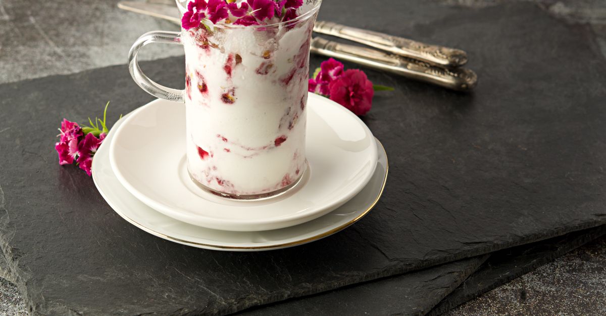 découvrez notre délicieuse verrine pêche mascarpone, un dessert frais et gourmand alliant la douceur de la pêche à la onctuosité du mascarpone, parfait pour toutes les occasions.