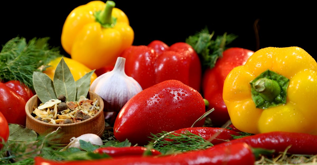 découvrez les meilleures méthodes pour conserver le piment d'espelette et préserver toute sa saveur unique.