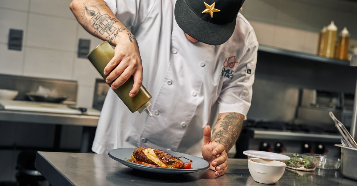 découvrez nos conseils et astuces pour préparer un foie gras maison savoureux et réussi, étape par étape.
