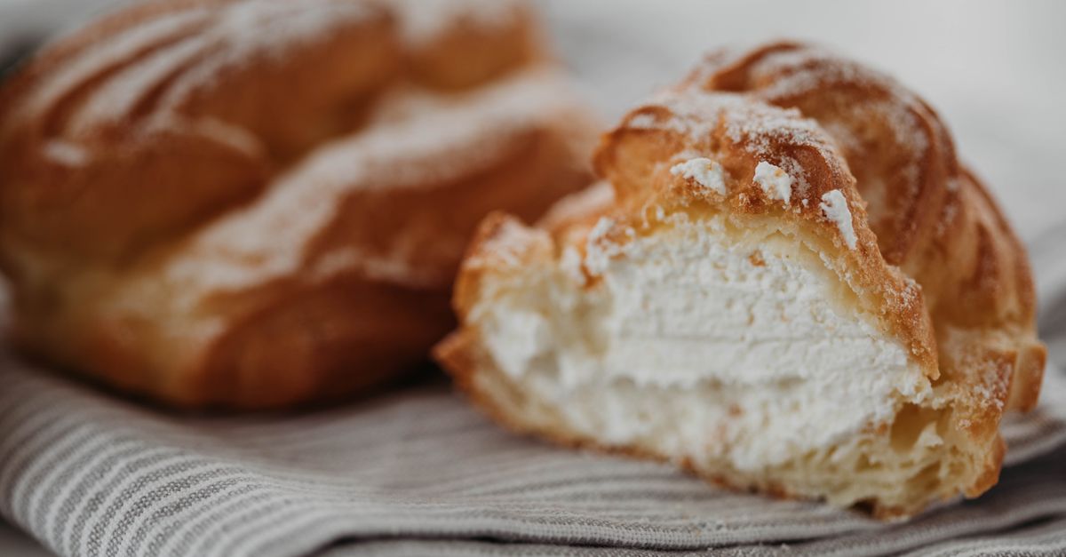 découvrez le giant éclair, un dessert mythique alliant une pâte légère et une crème onctueuse, pour une expérience gourmande inoubliable.