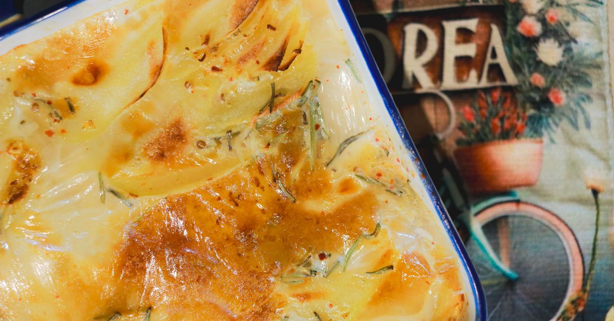découvrez notre recette facile et savoureuse de raviolis au saumon gratinés, parfaite pour un repas gourmand et raffiné.